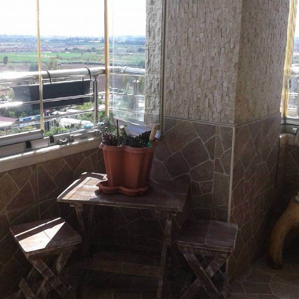 Doğal ahşap mobilyalarla rahatlatıcı doğal dekor