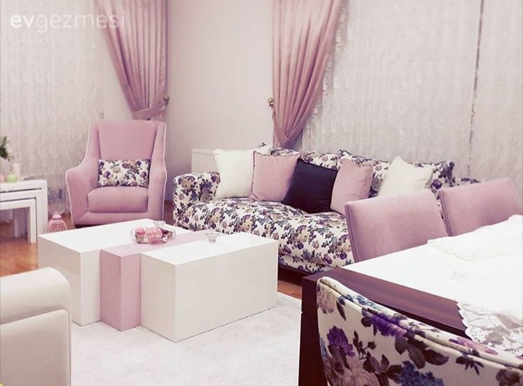 Çiçekli desen, Fon perde, Orta sehpa, Pembe, Perde, Salon, Yemek Odası