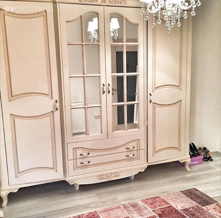 Aydınlatma, Giyinme odası, Halı