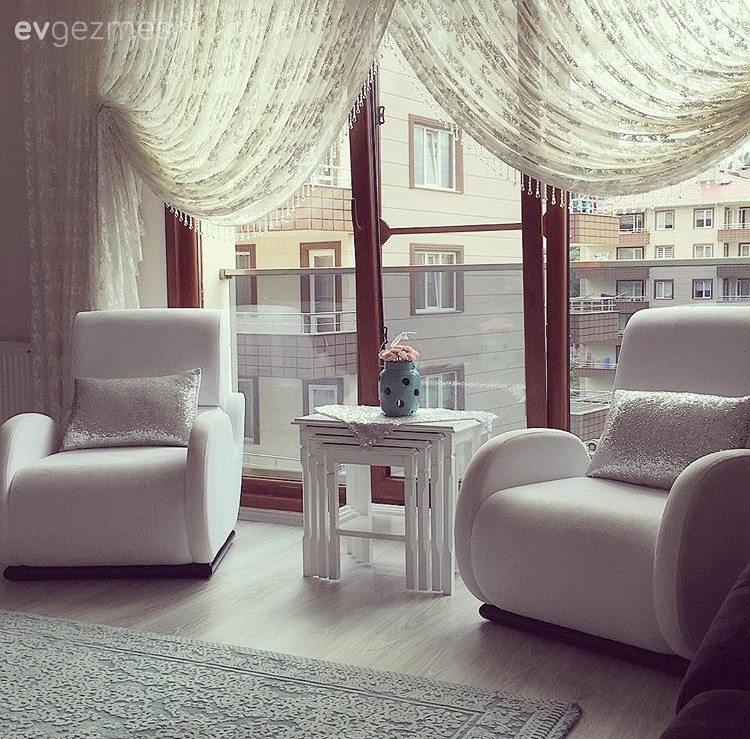 Burcu hanımın bol emekle dönüşen, serin renklerde dingin ve şık evi..