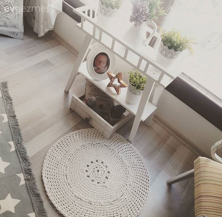 Ayça hanımın her detayı nostalji kokan, el emeği dolu evi..