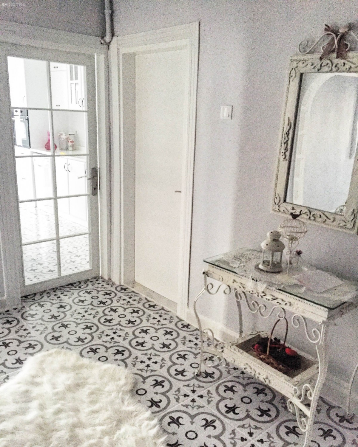 Sitemizde Yayınlanan Evlerden 40+ Antre Dekorasyonu Fikri