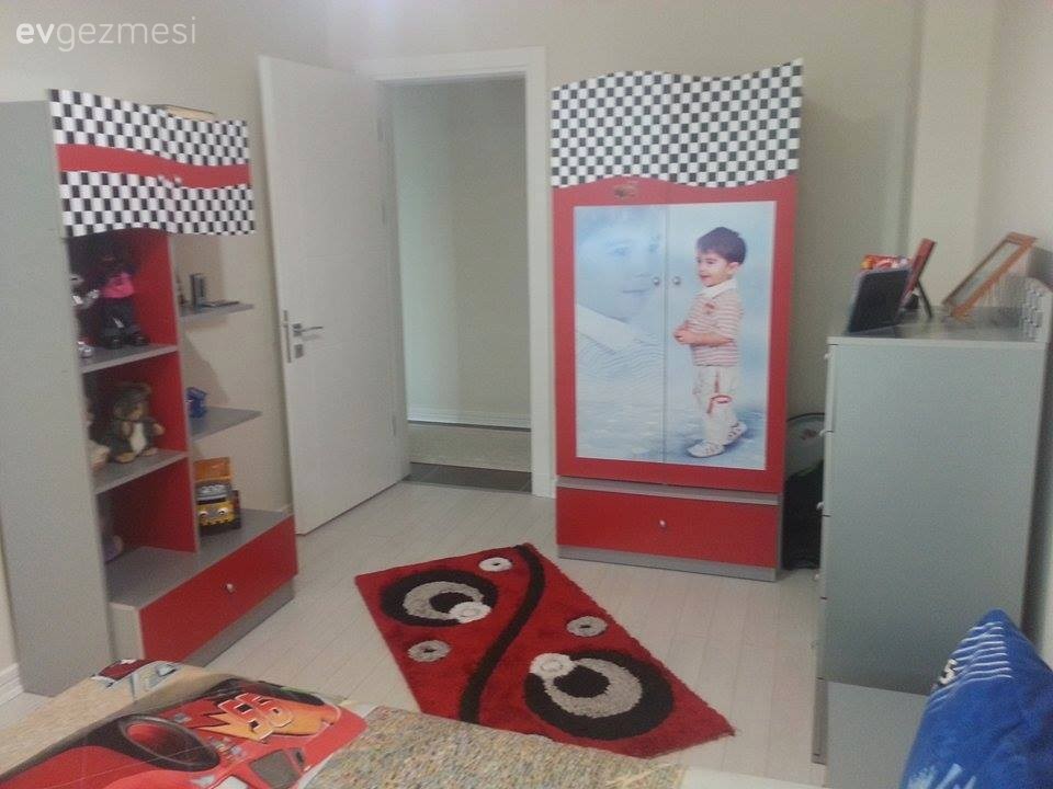 Ercan beyin şıklığın konfor ile buluştuğu ferah evi..