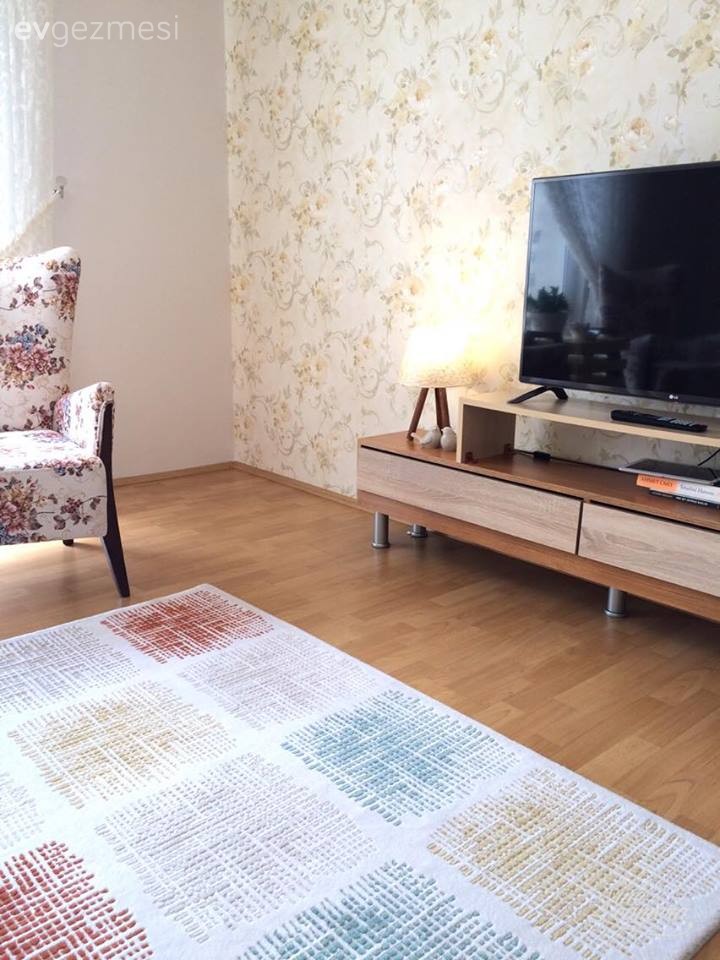 Berjer, Duvar kağıdı, Halı, Oturma Odası, Tv ünitesi