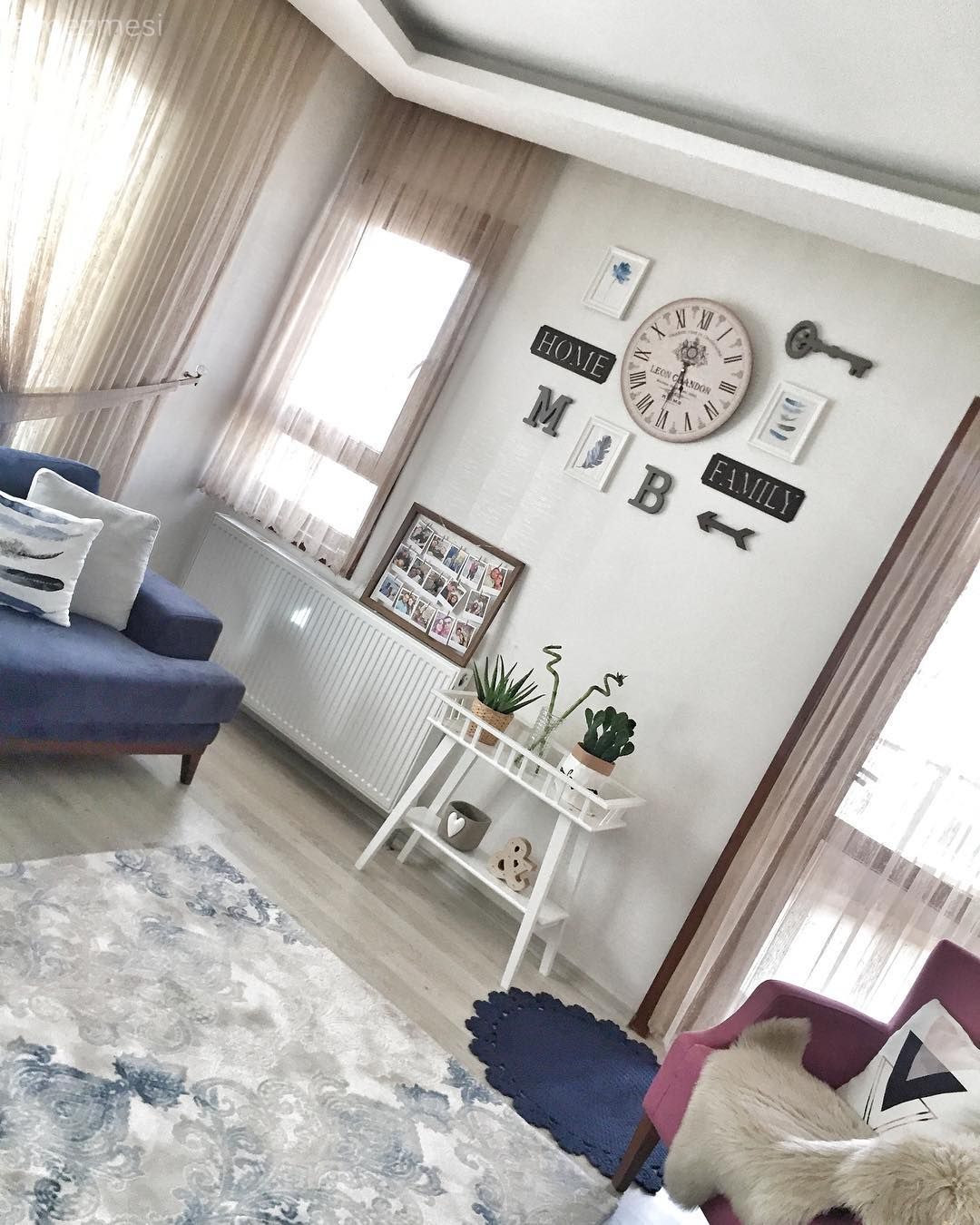 Oturma Odası, Çiçeklik, Lacivert