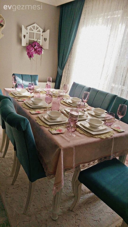 Betül hanımın mavi ve beyaz hakimiyetinde zarif ve dingin, harika evi.