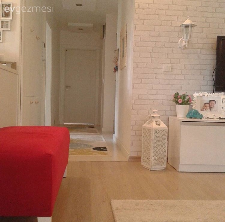 Duvar kağıdı, Kırmızı, Puf, Salon, Tv ünitesi