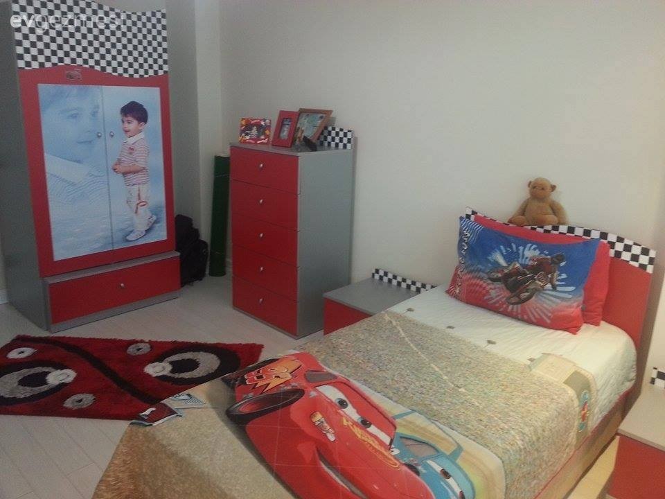 Ercan beyin şıklığın konfor ile buluştuğu ferah evi..