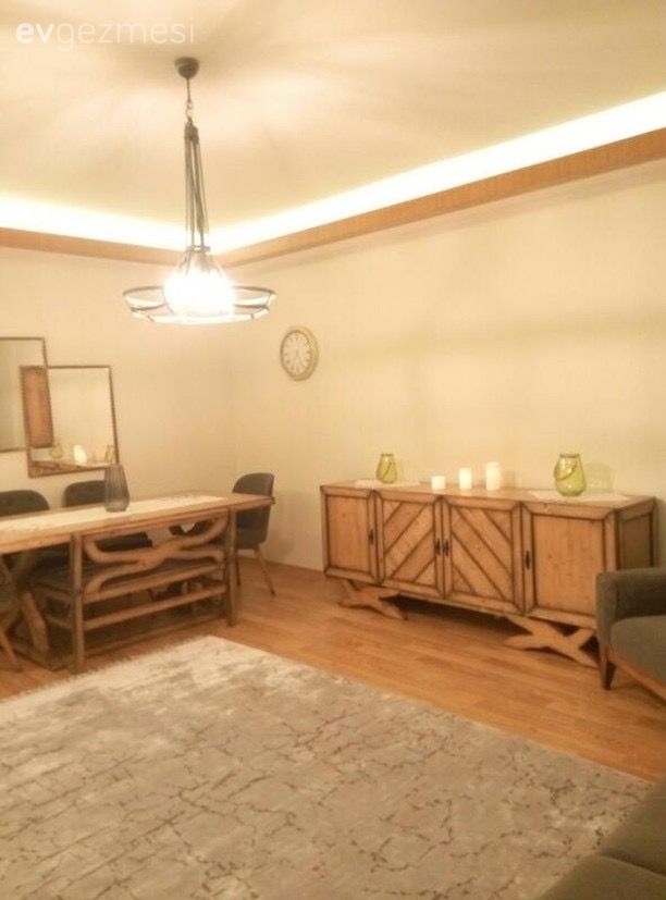 Ahşap Mobilya, Avize, Ayna, Halı, Konsol, Yemek Odası