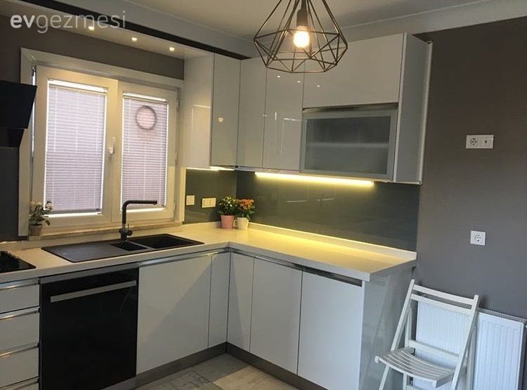 El emeği detaylar, rahat ve stil sahibi dekor. Betül hanımın zevkli evinden..