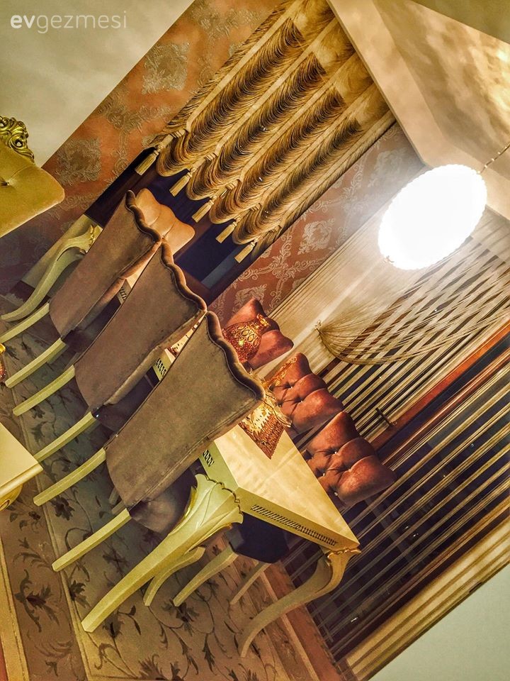 Kahverengi, Perde, Yemek Odası