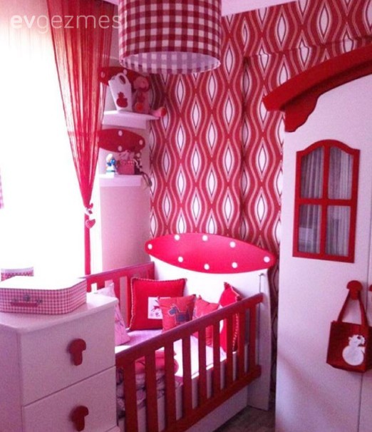 Beyaz, Çocuk Odası, Kırmızı