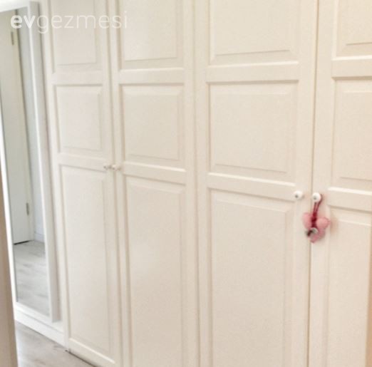 Begüm hanımın konforu ön planda tutan modern stilde özenli evi.