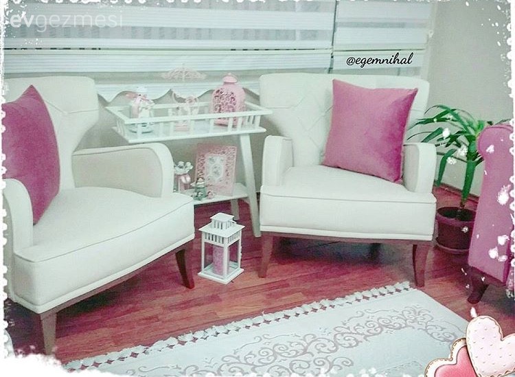 Berjer, Pembe, Salon