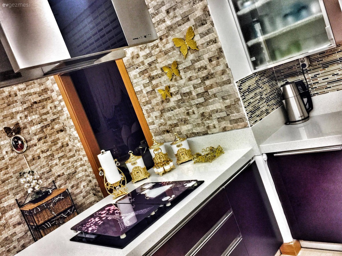 Fatoş hanımın her köşesinde şıklığı ön planda tuttuğu göz alıcı evi..