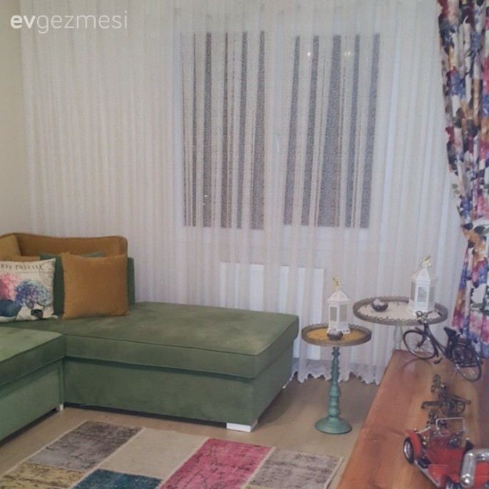 Beyhan hanımın pastel pembe, mavi ve yeşillerle country stil evi.