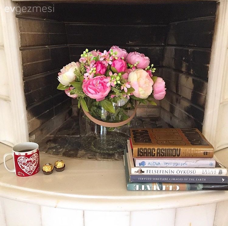 Çiçekler, Salon, Şömine