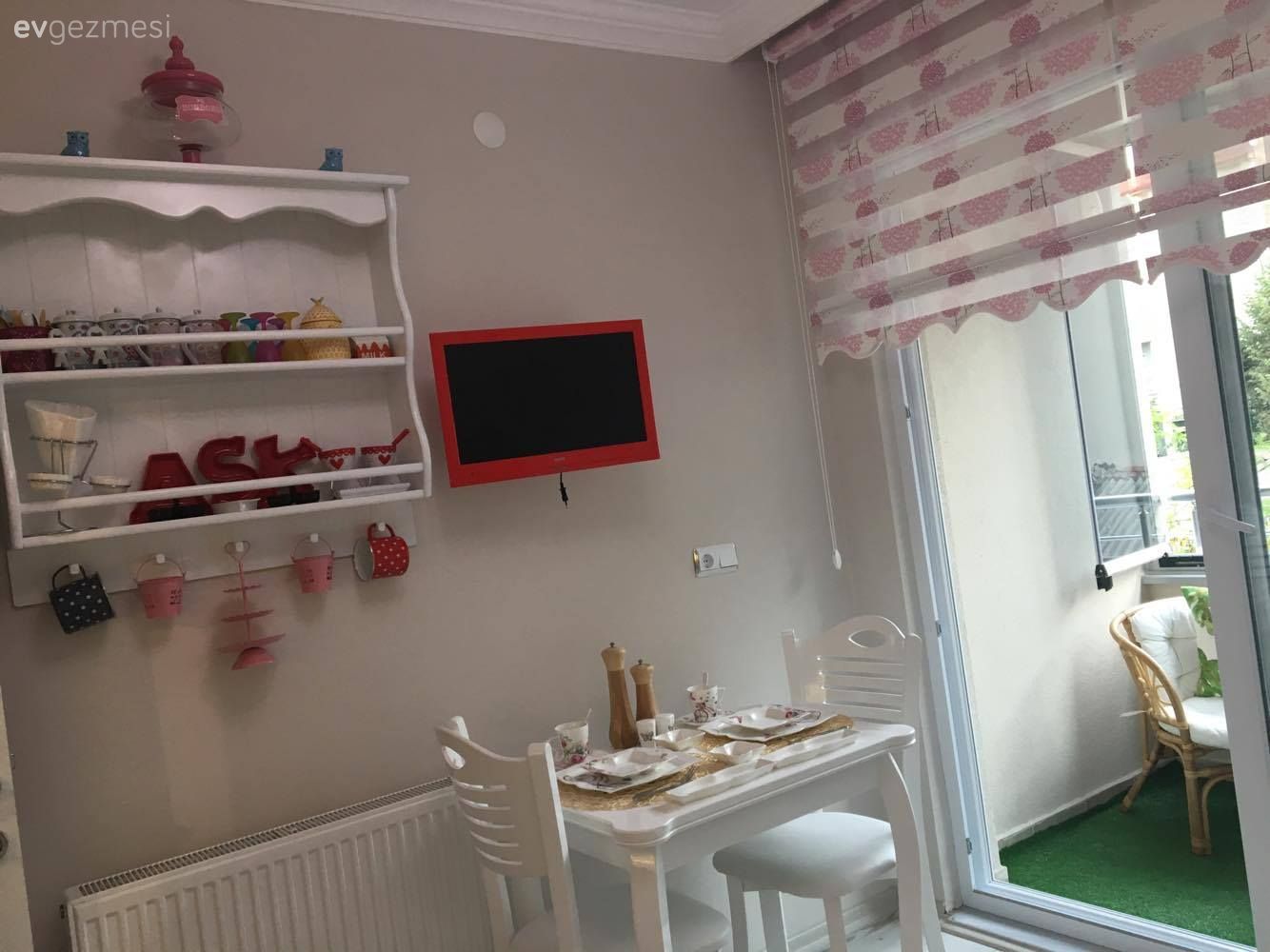 Japon perde, Mutfak, Mutfak masası, Perde, Terek