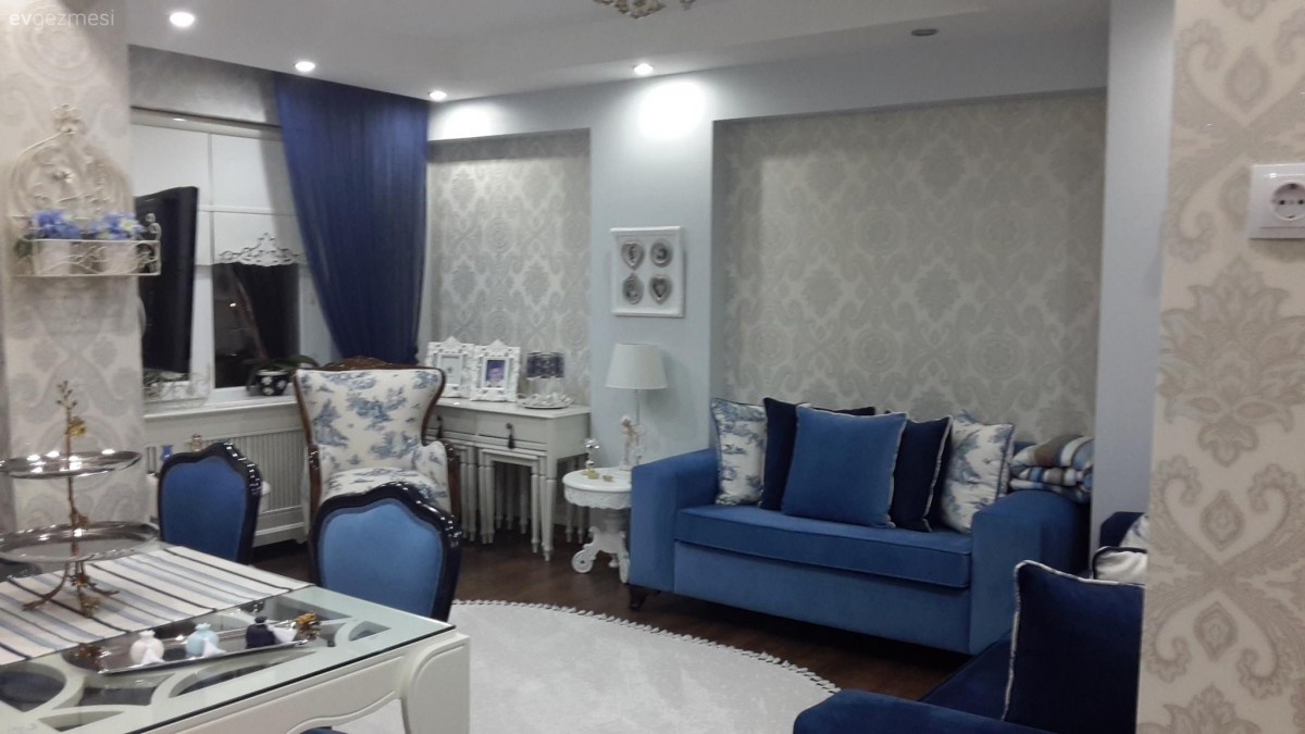 Şebnem Hanım'ın, Terk Edilmiş Eşyalara Yeni Bir Hayat Verdiği Evi..