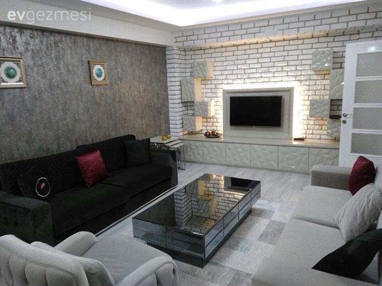 Halı, Orta sehpa, Salon, Taş duvar, Tv ünitesi