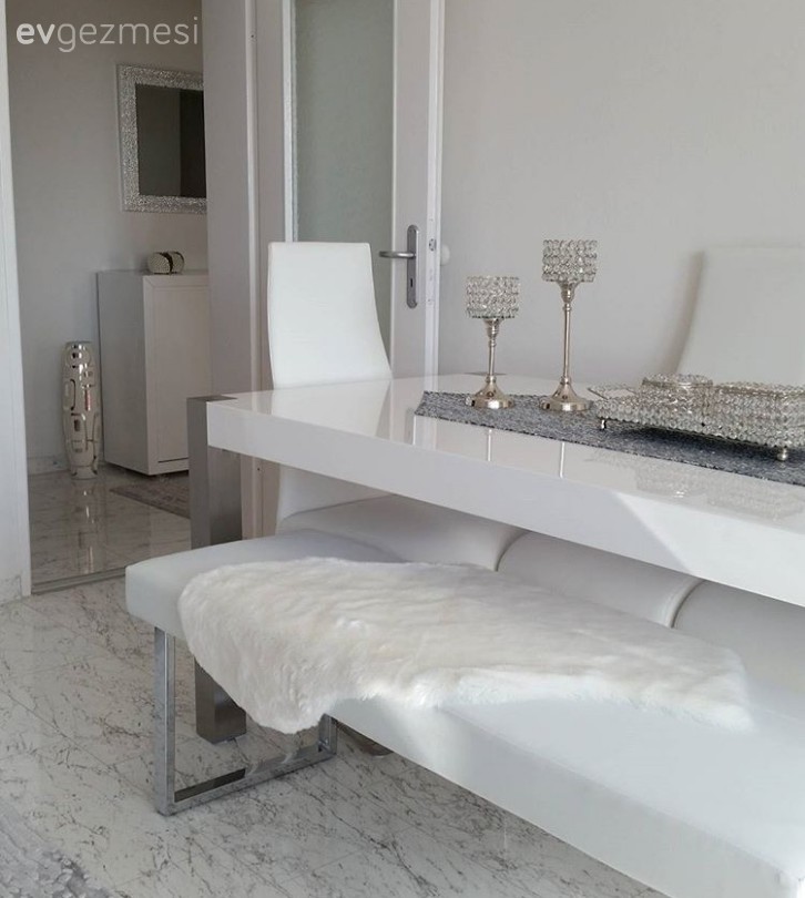 Bank, Beyaz, Dekoratif Objeler, Gümüş, Salon, Yemek Odası