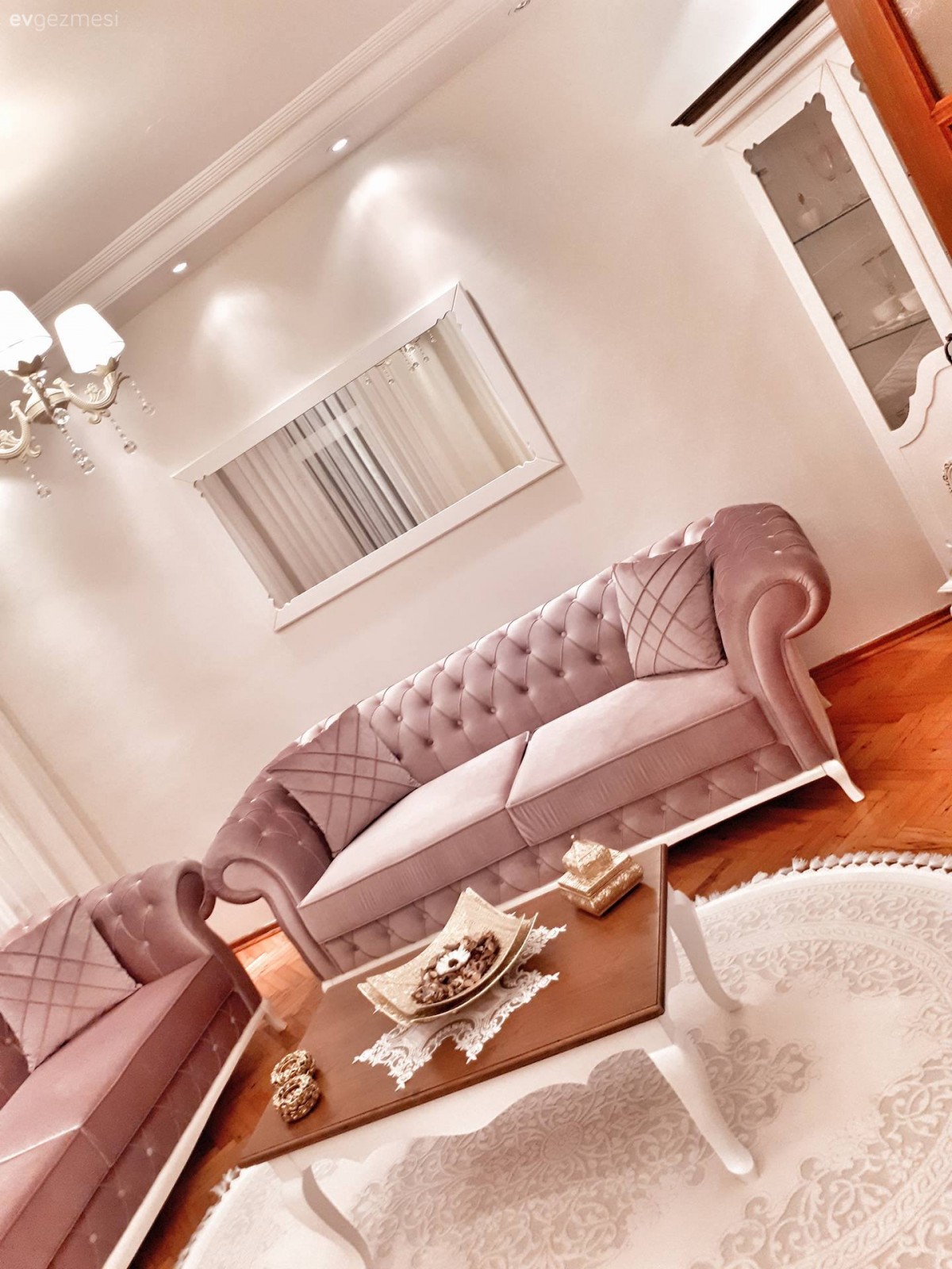 Ayna, Chesterfield, Halı, Orta sehpa, Pembe, Salon