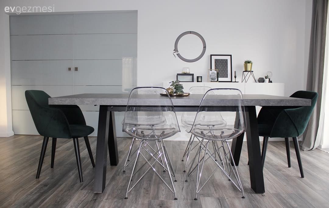 Yeşilin Sofistike Tonlarıyla Derinlik Kazanan Modern Bir Ev