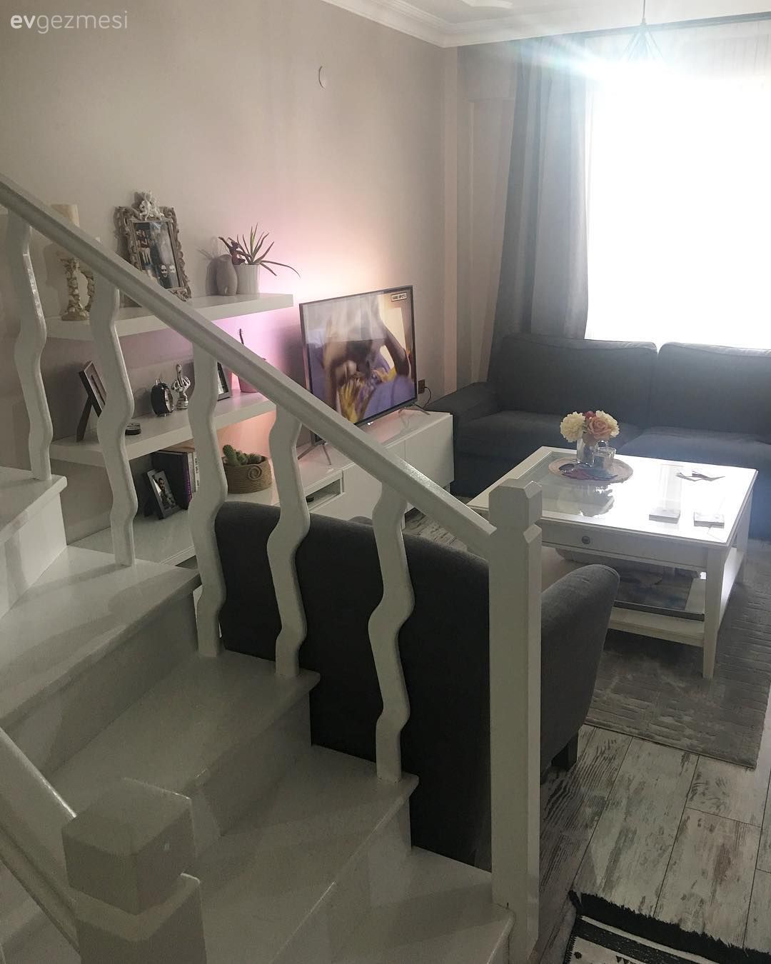 Salon, Gri, Orta sehpa, Merdiven