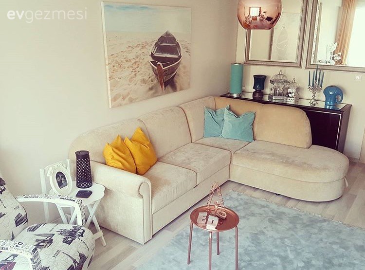 Kullanışlı ve zarif bir ev, tatlı dekoratif objeler: Duygu hanımın evi