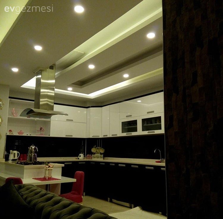 Modern mutfak, Mutfak, Siyah- Beyaz