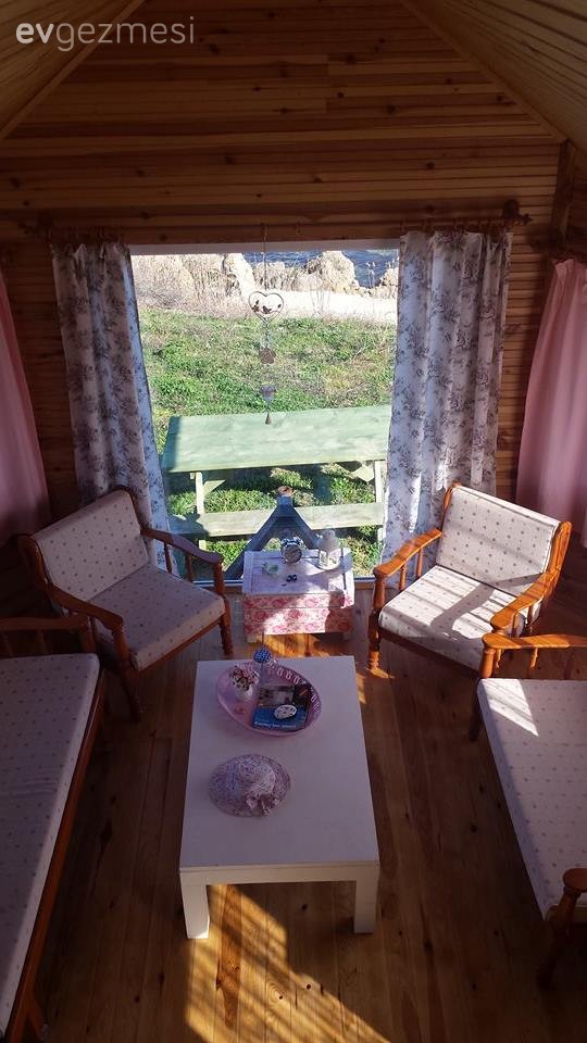 Denize Komşu Karavan Ev: Orkun ve Çiğdem Çiftinin Masal Diyarı