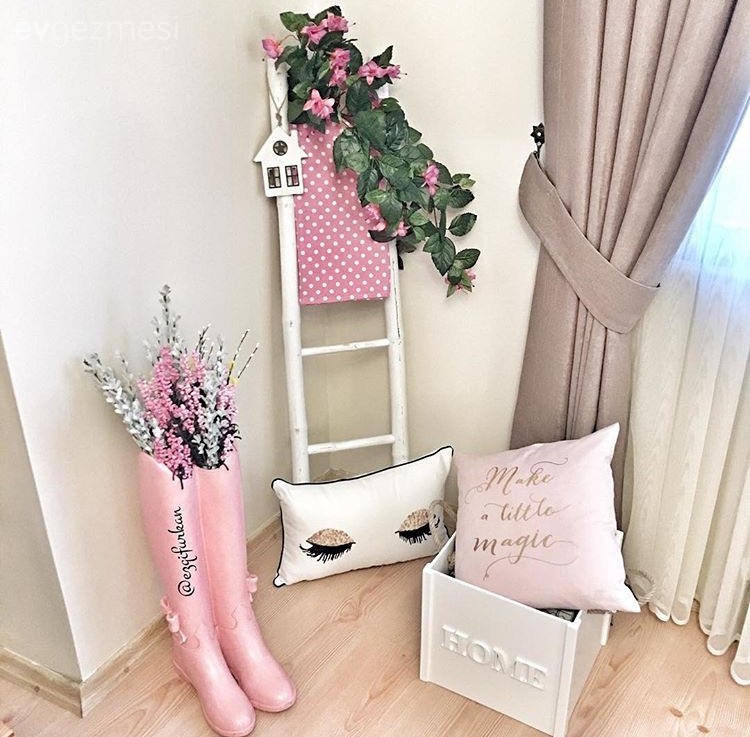 Merdiven, Pembe, Salon, Kırlent