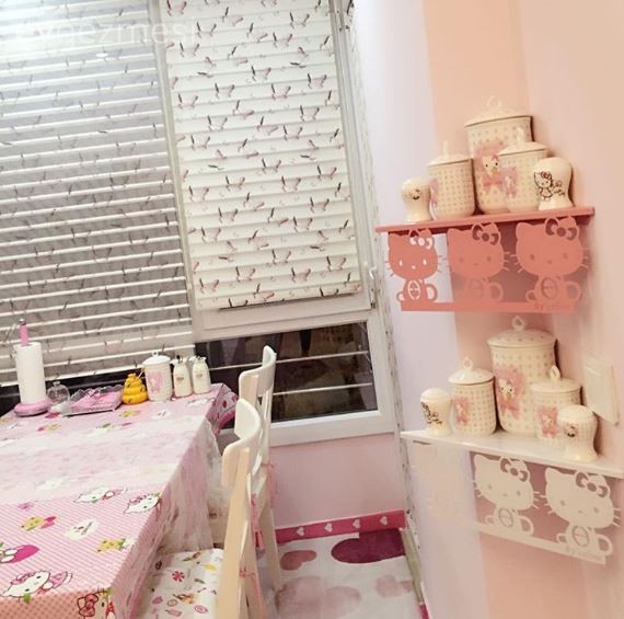 İlknur hanımın pembe hakimiyetinde cıvıl cıvıl evi..