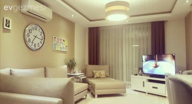 Avize, Berjer, Fon perde, Krem, Salon, Perde, Aydınlatma