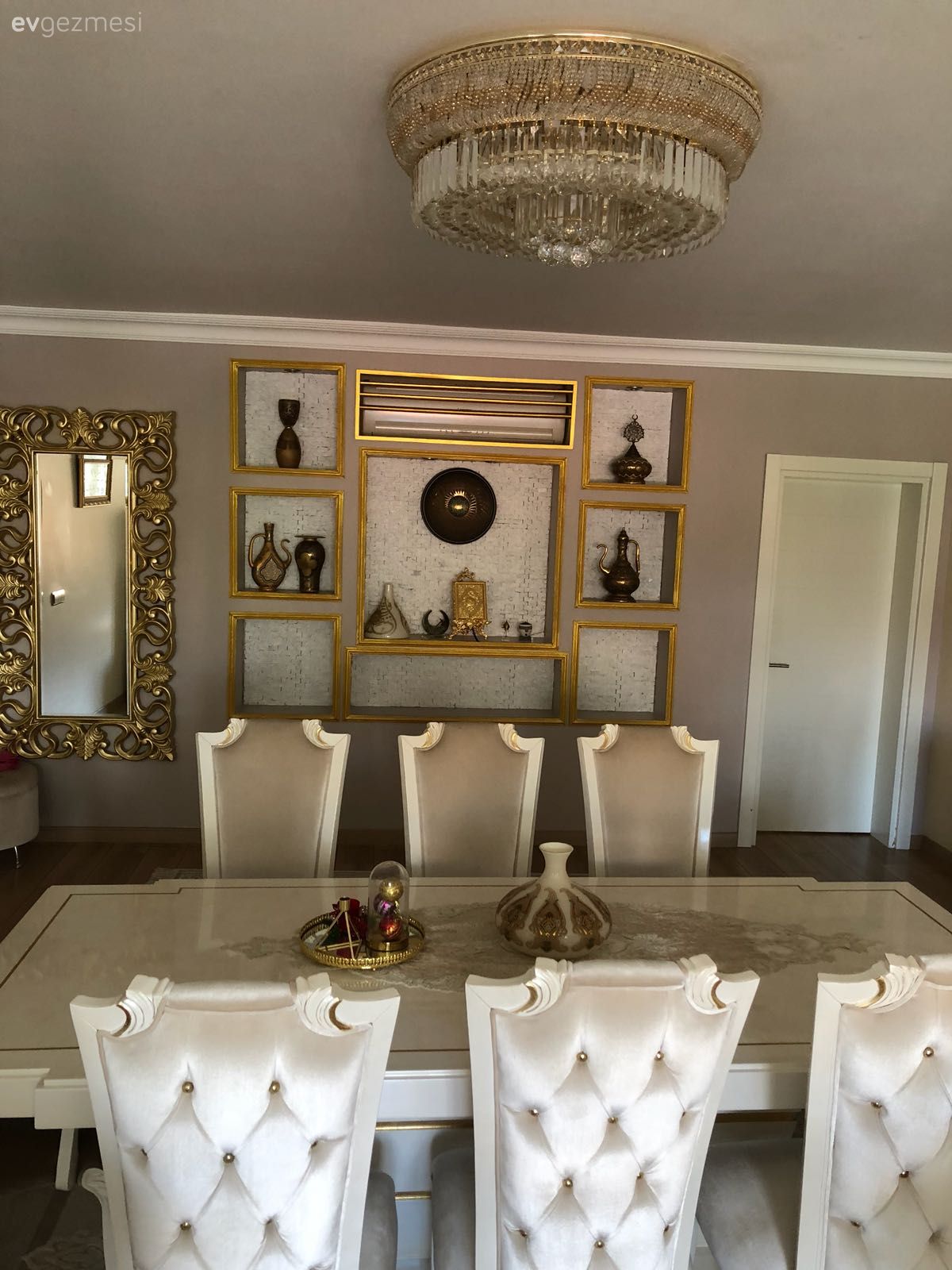 Salon, Yemek Odası, Altın, Avize, Krem, Duvar Nişleri, Ayna