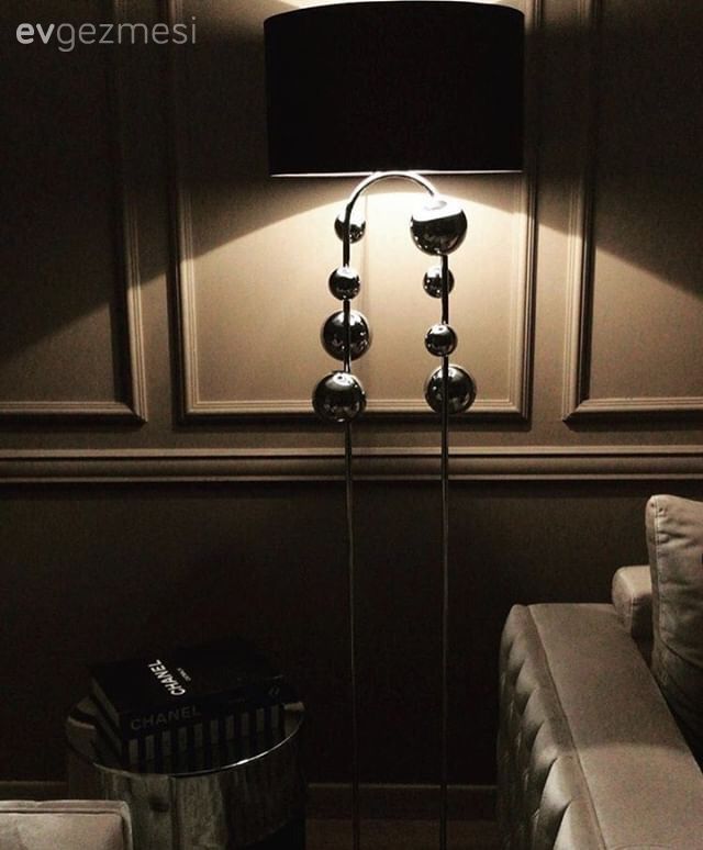 Lambader, Salon, Aydınlatma