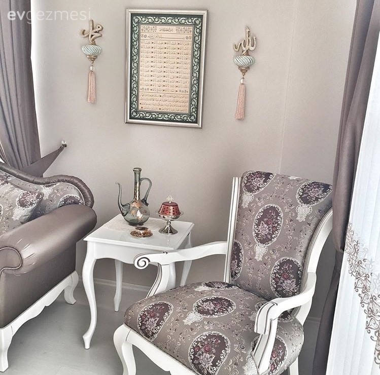 Berjer, Duvar dekorasyonu, Mor, Salon