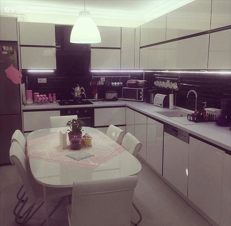 Beyaz mutfak, Modern mutfak, Mutfak, Mutfak aksesuarları, Mutfak masası