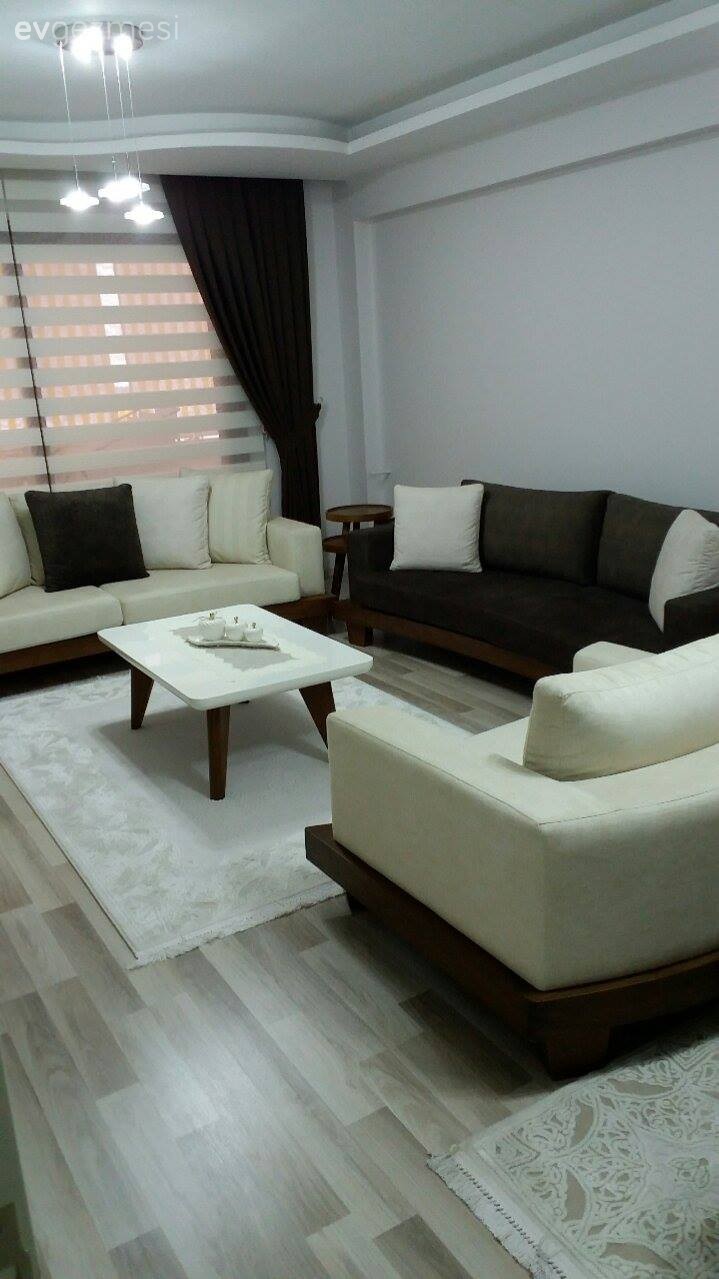 Fon perde, Halı, Kahverengi, Orta sehpa, Salon, Perde