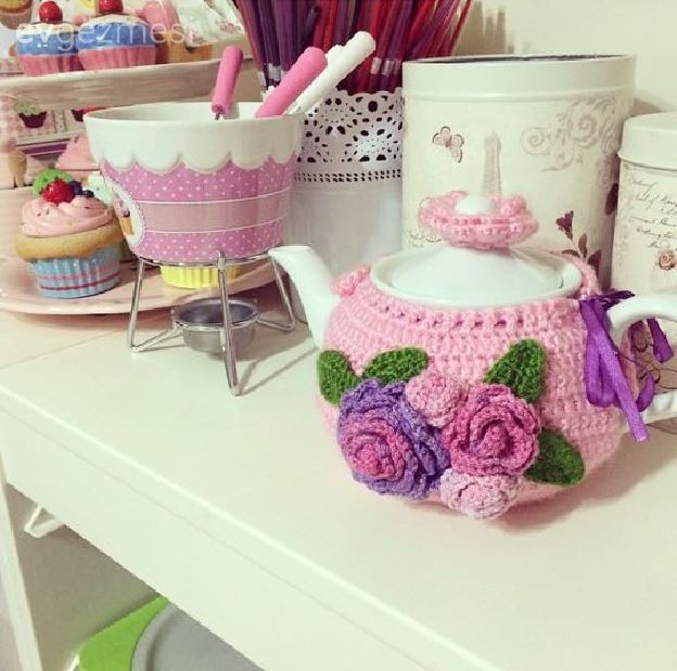 Songül hanımın pastel pembe tonları ile şekillenen tatlı evi..