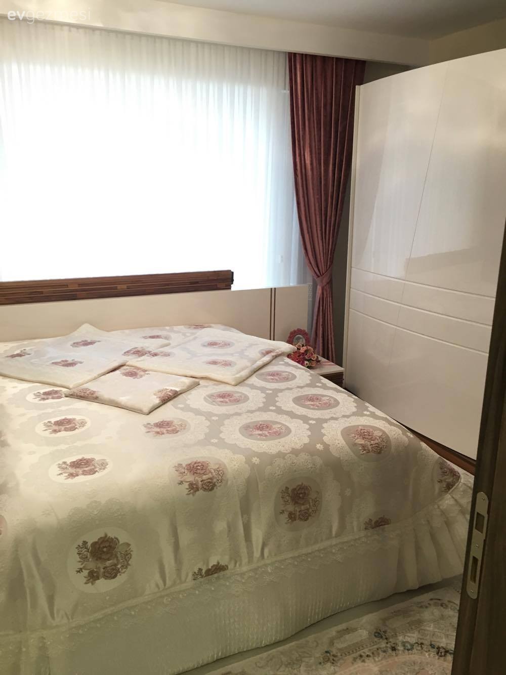 Yatak Odası, Yatak örtüsü