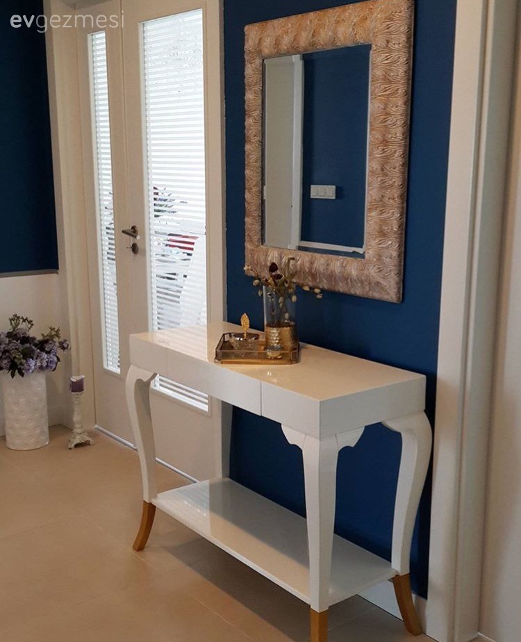 Antre, Ayna, Dresuar, Mavi