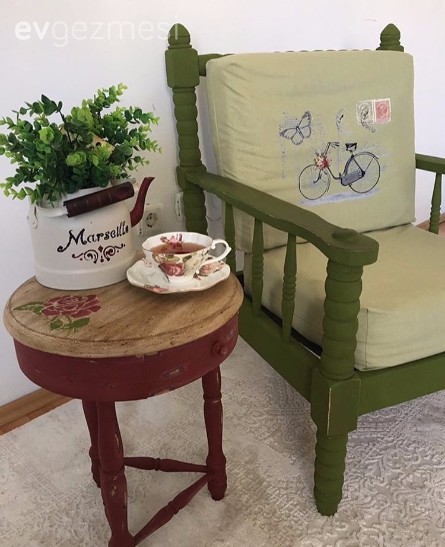 Kendin Yap, Mobilya boyama, Öncesi / Sonrası, Yan sehpa