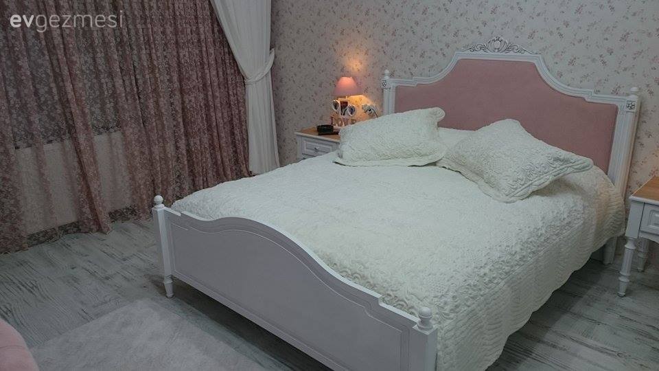 Betül hanımın mavi ve beyaz hakimiyetinde zarif ve dingin, harika evi.