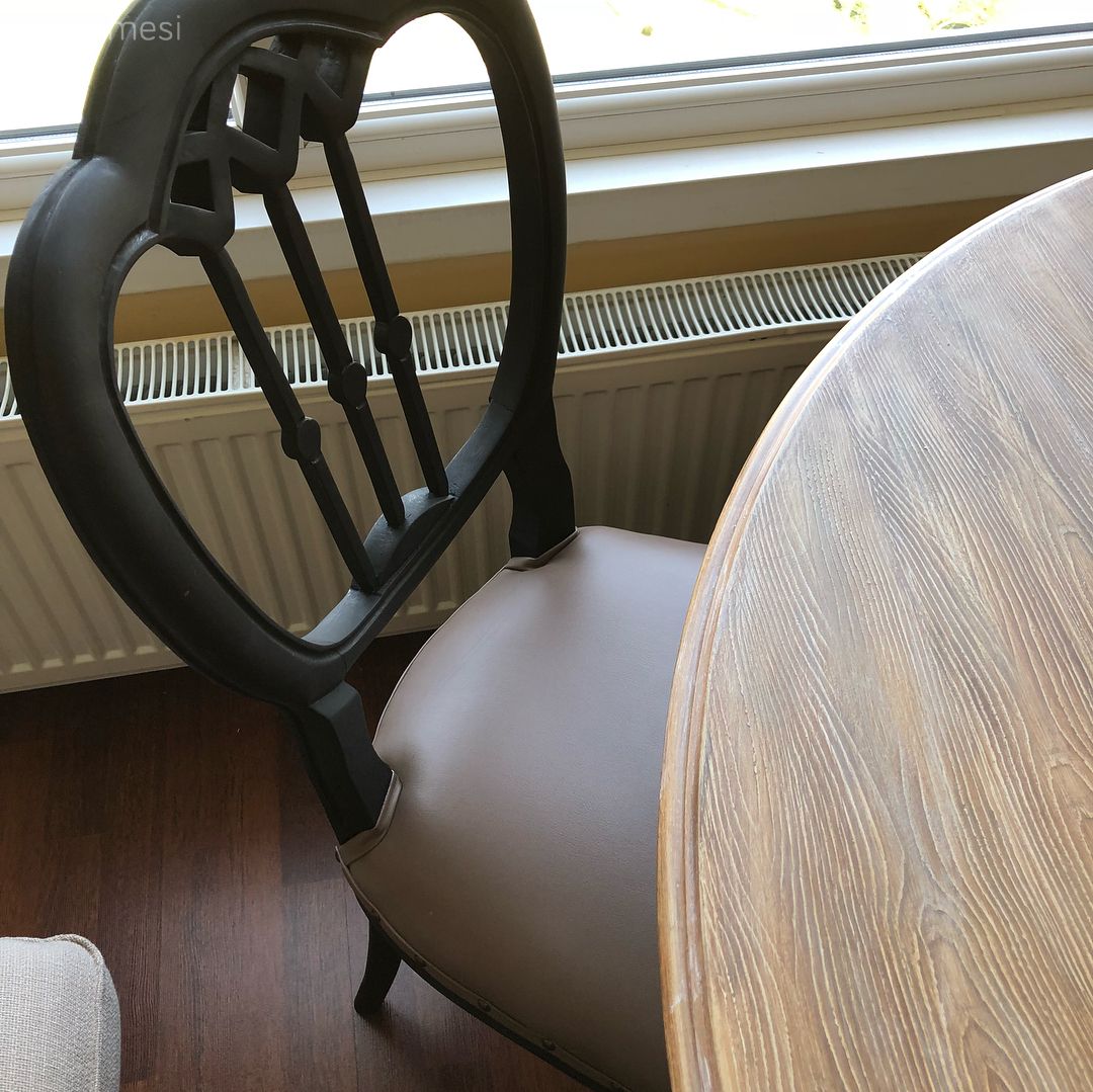 Meral hanımın ikinci el aldığı yıpranmış takımın şahane parçalara dönüşümü..