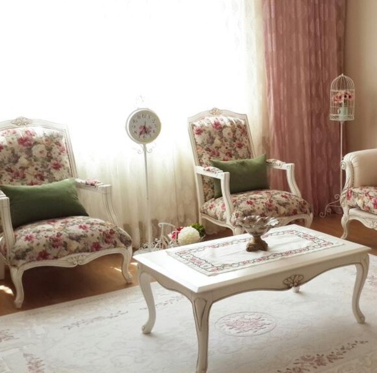 Berjer, Halı, Orta sehpa, Pembe, Perde, Salon, Yeşil