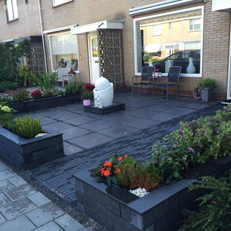 Sezen Hanım'ın mavi ve siyah ağırlıklı karakterli evi