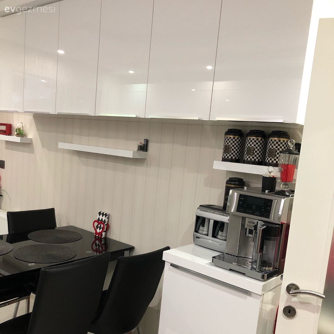 Bu Evin Öne Çıkmayan Ana Renkleri, Sözü Detaylara Bıraktırıyor