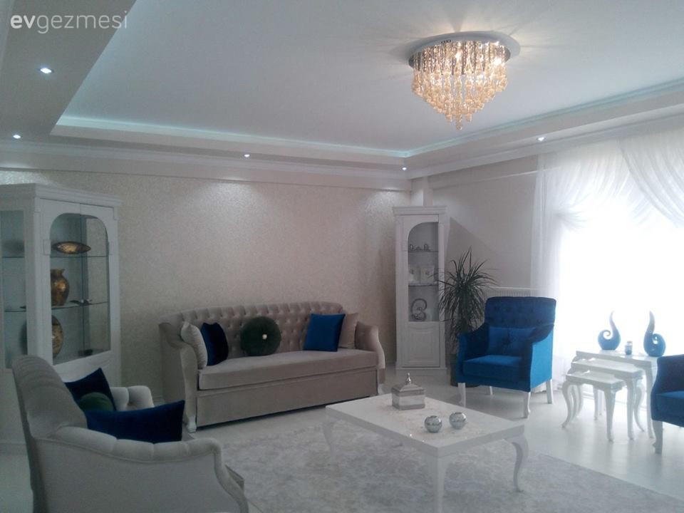 Aysun hanımın abartıdan uzak ve ferah yeni evi..