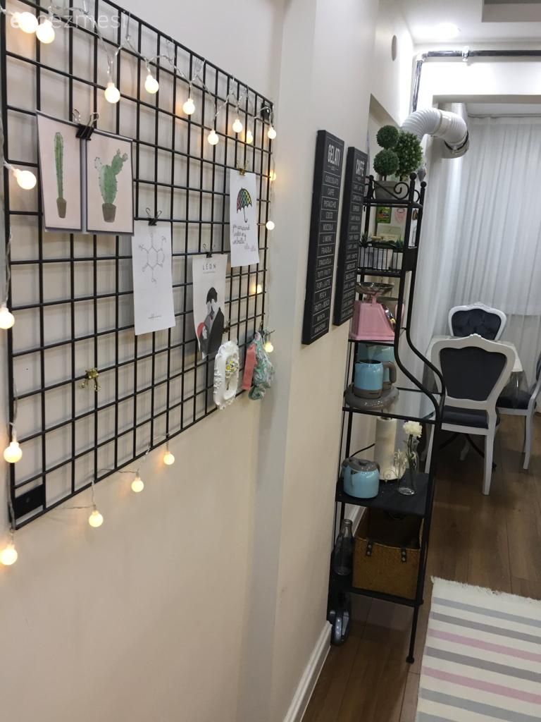 Mutfak, Mutfak duvar dekorasyonu, Mutfak rafı